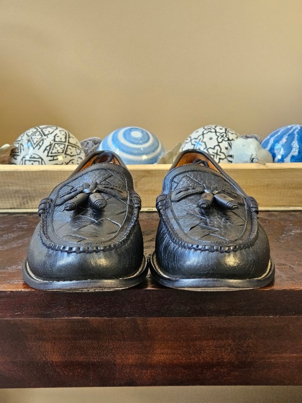 Trask Men's Woven Black Leather Tassel Loafers, Sz 9 - Picture 4 of 16